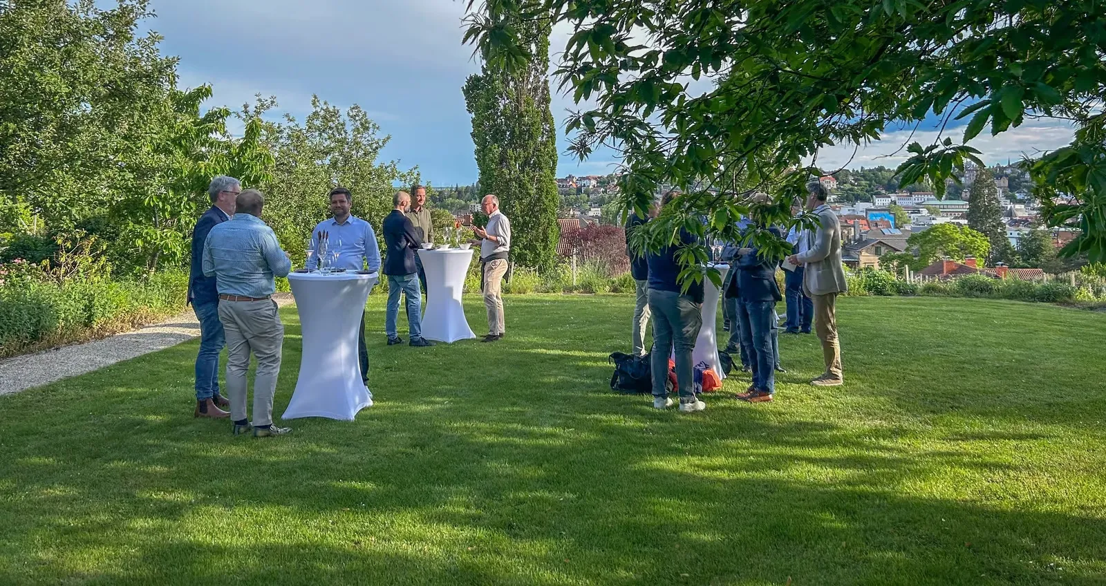 Dinner and Wine Investor Talks