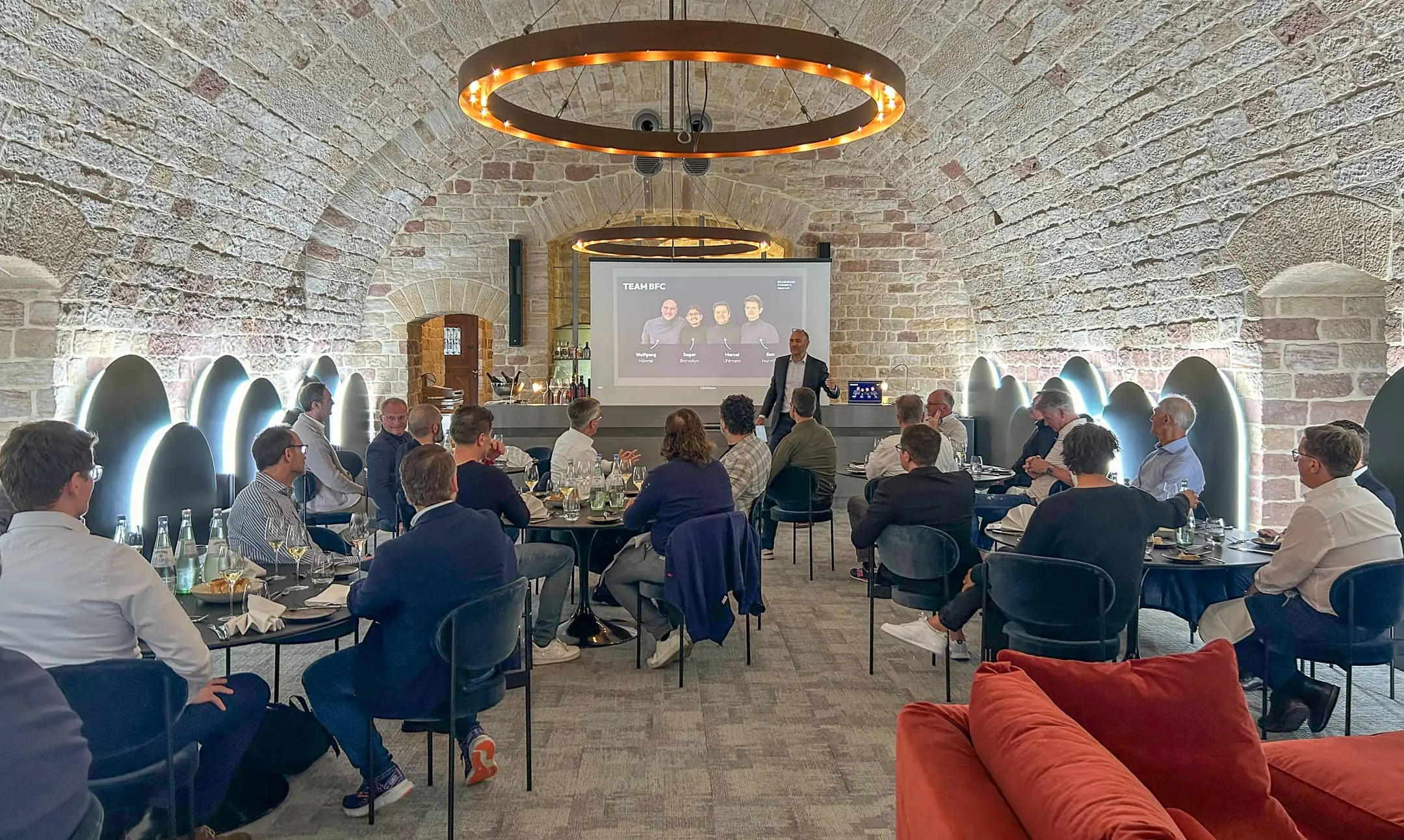 Dinner & Wine Investor Talks in Neustadt