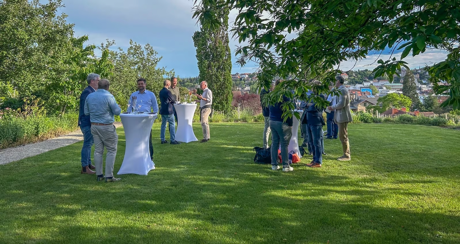 Dinner and Wine Investor Talks