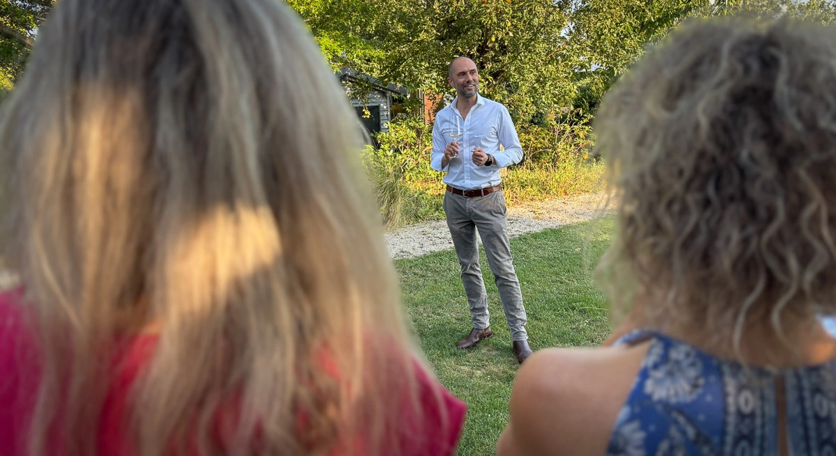 Description of Image